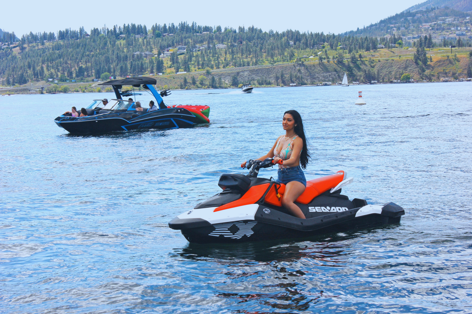 How to Have an Epic Summer Party on The Okanagan Lake!